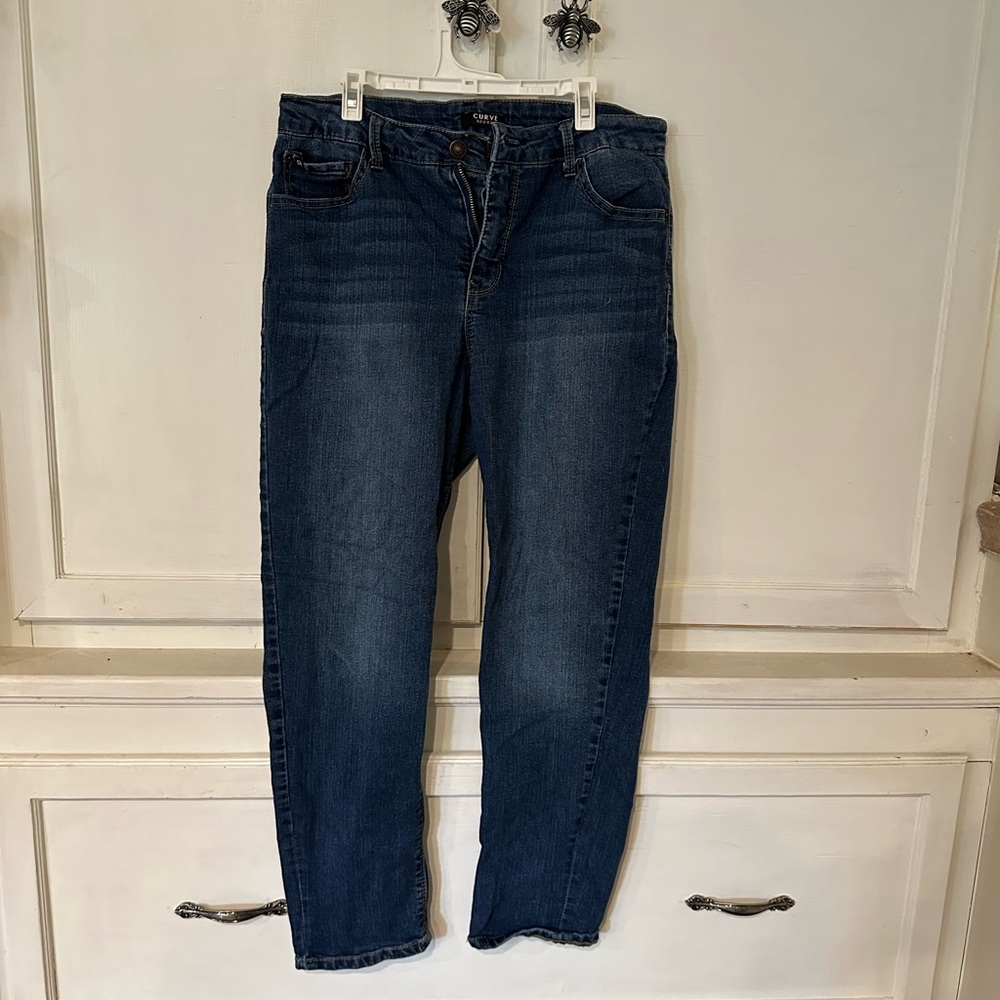 Woman’s Curve Jeans